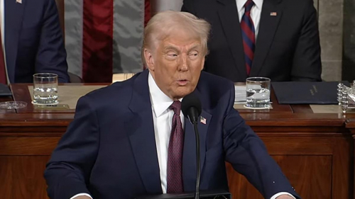 "Должно быть стыдно!": Трампу не понравился его портрет в Колорадо